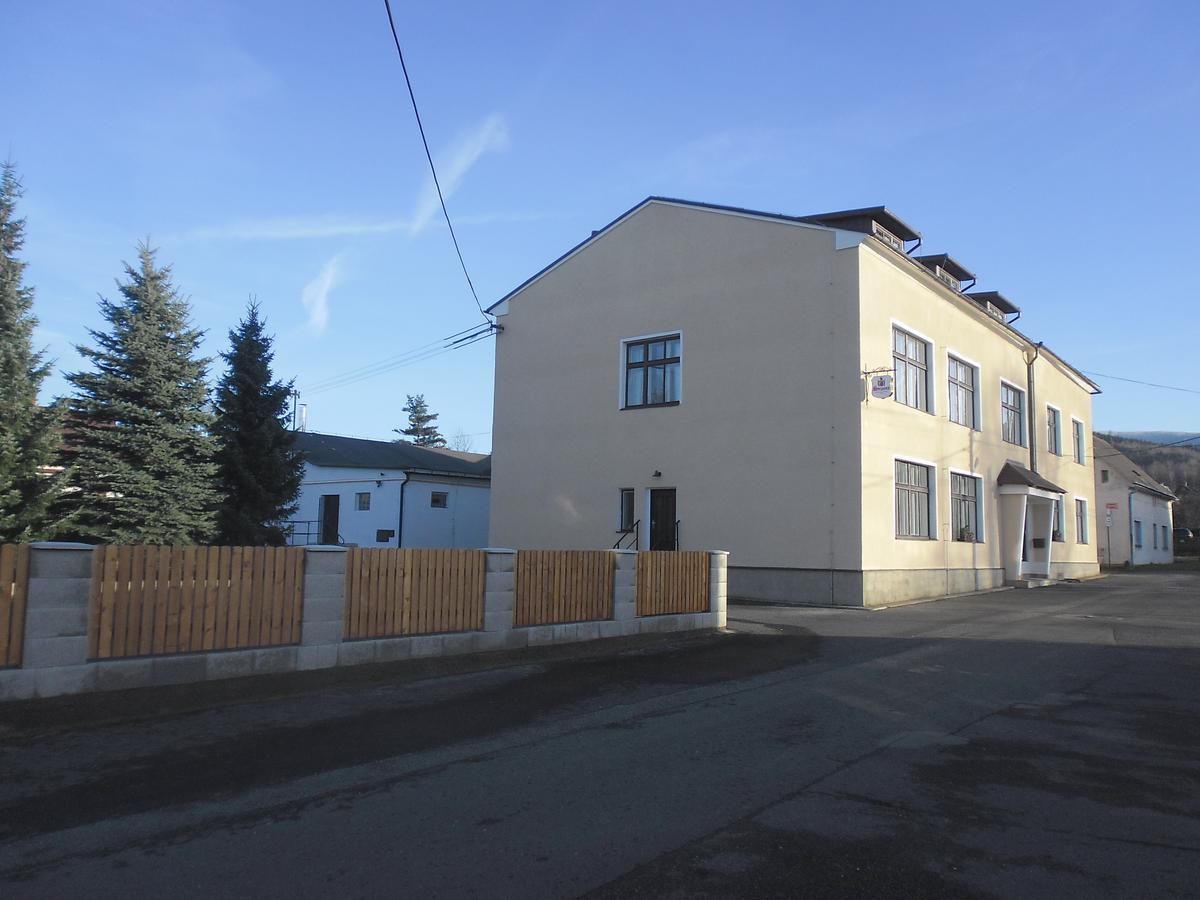 Bike-Hotel Medenec Nove Mesto pod Smrkem Exterior photo